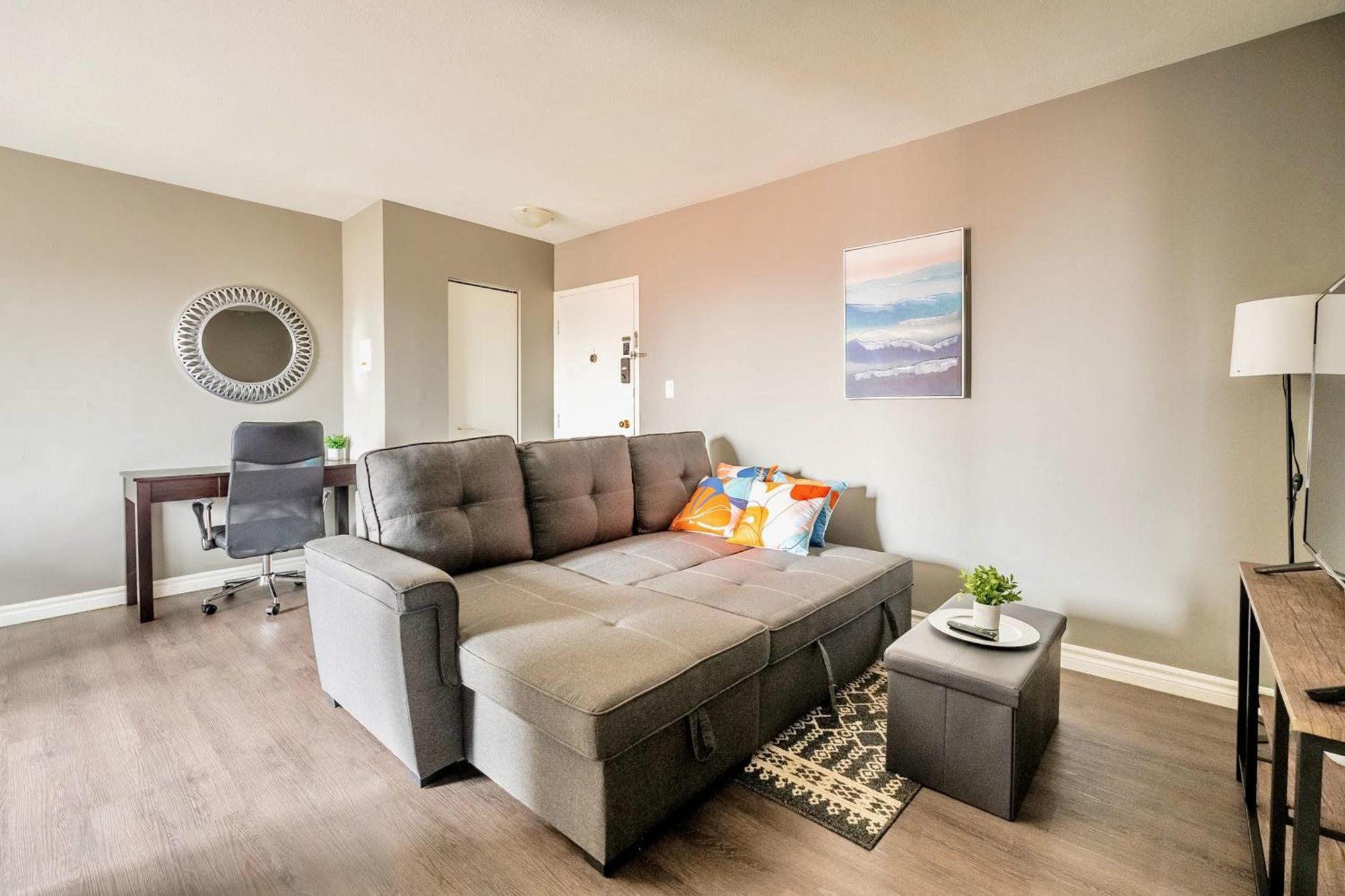 Newly Renovated 2Br Unit In Glenview West Appartement Hamilton Buitenkant foto